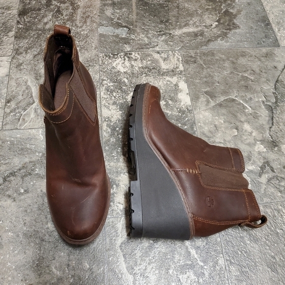 Timberland Kellis Brown Nubuck Suede Leather Wedge Chelsea Ankle Boots Booties - Picture 2 of 9